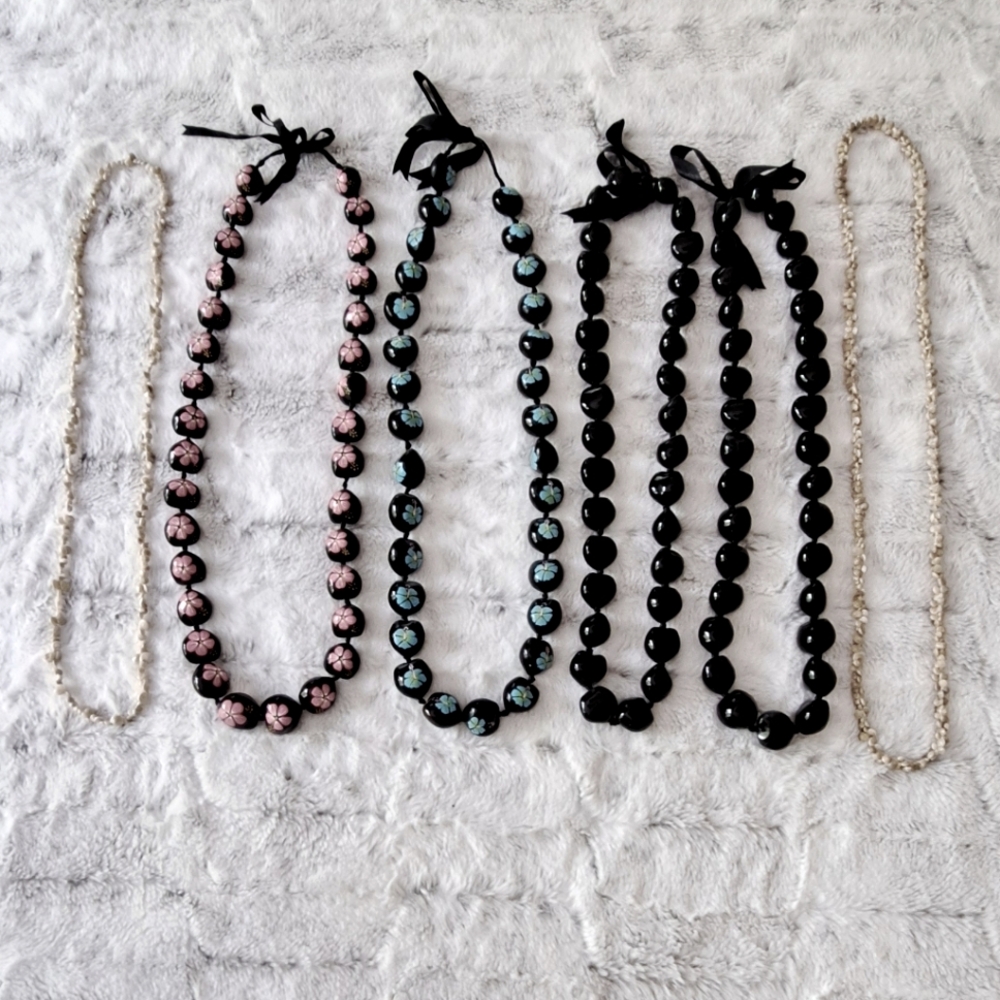 Hawaiian beaded shell necklaces from Hawaii.